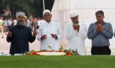 বঙ্গভবনে যাওয়ার আগে জিয়া-খালেদার কবর জিয়ারত মির্জা ফখরুলের
